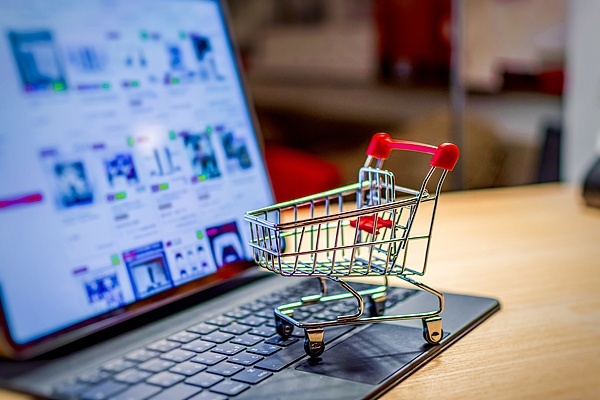 涉案超400万！17岁少年"空手套白狼"，上海法院判了