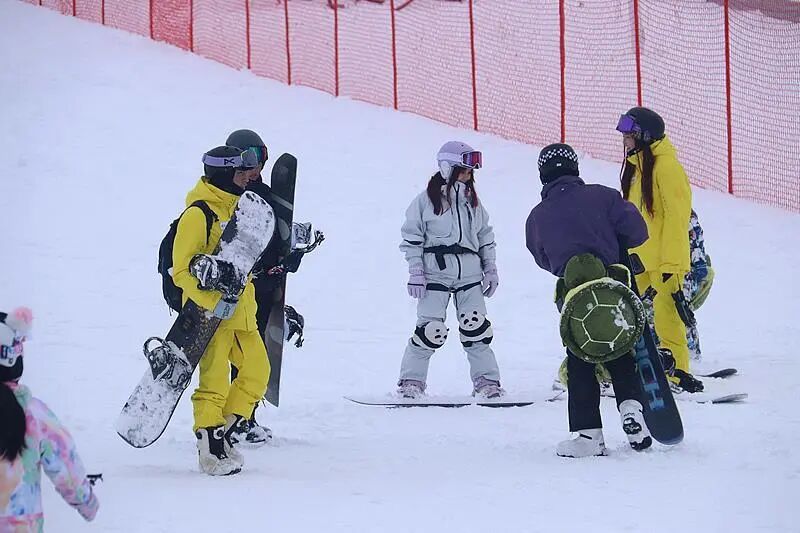 最长连休9天！多地官宣“雪假”，网友：实名制羡慕