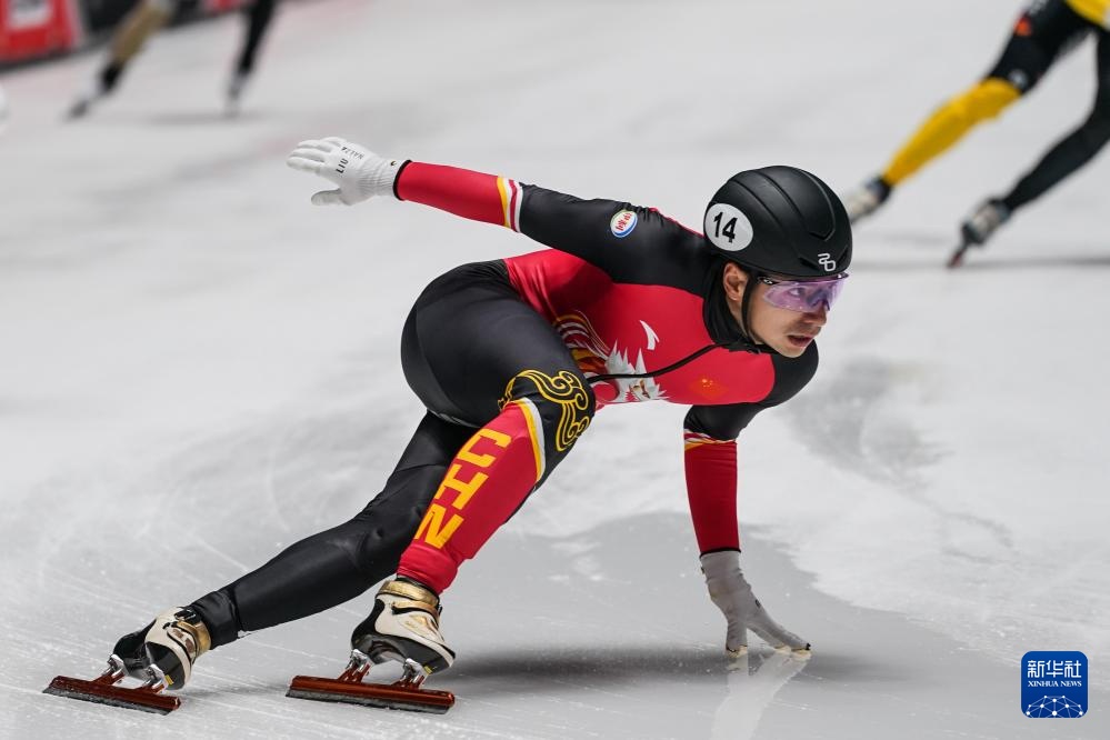 短道速滑世巡赛第四站:中国队晋级男子5000米接力A组决赛 短道速滑世巡赛第四站:中国队晋级男子5000米接力A组决赛