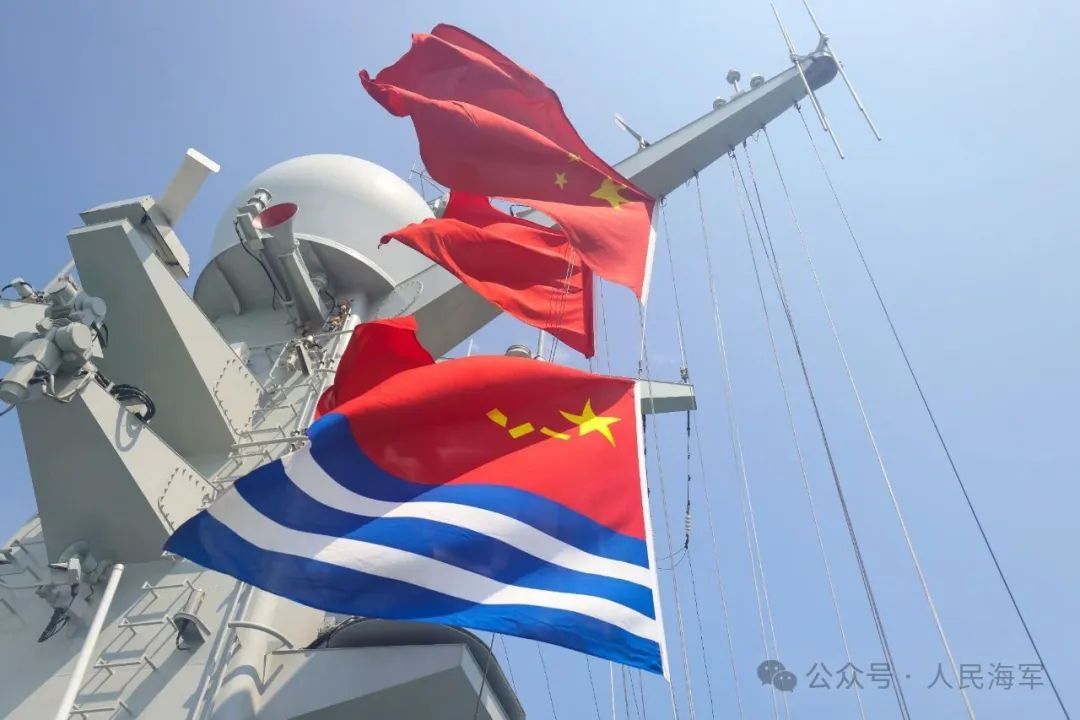 海军第47批护航编队技术停靠新加坡樟宜港