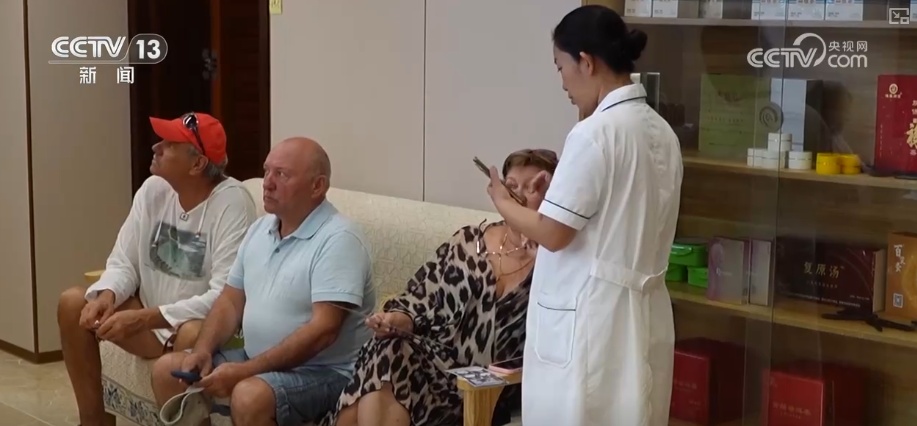 海南自贸港政策红利持续显效 入境游市场火热特色文化体验受欢迎