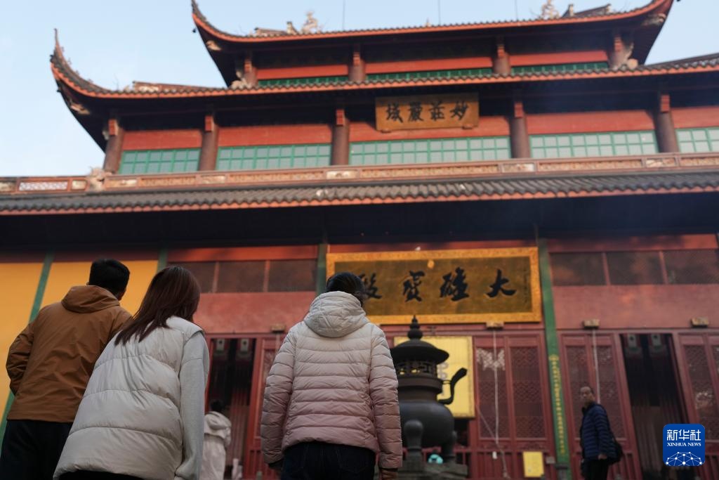 杭州:灵隐飞来峰景区免费开放 杭州:灵隐飞来峰景区免费开放