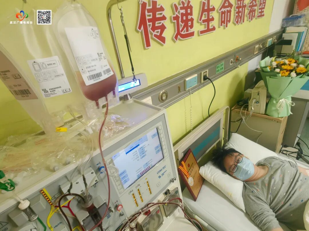 今天，25岁武汉小伙与5岁陌生女孩千里“结缘”！