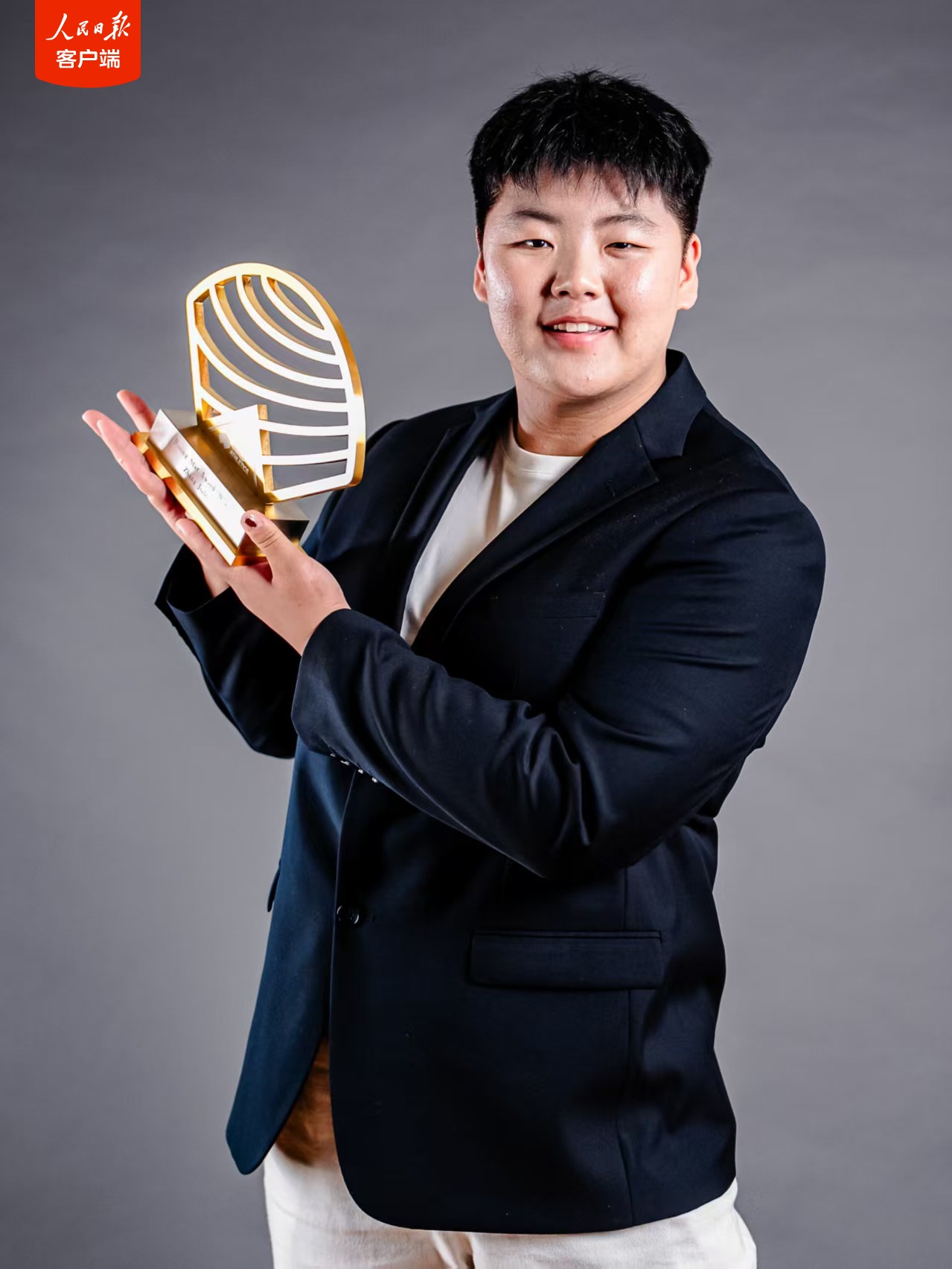 祝贺！张家乐荣膺世界田联年度新星