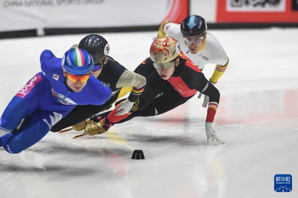 短道速滑世巡赛第四站:中国队晋级男子5000米接力A组决赛 短道速滑世巡赛第四站:中国队晋级男子5000米接力A组决赛