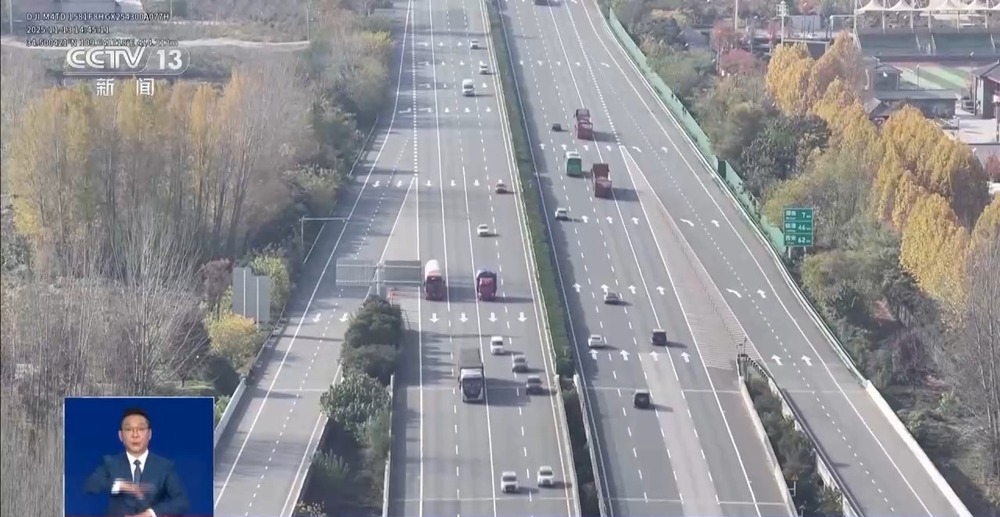 开车“越慢越好” ？“龟速”行驶成道路安全新隐患