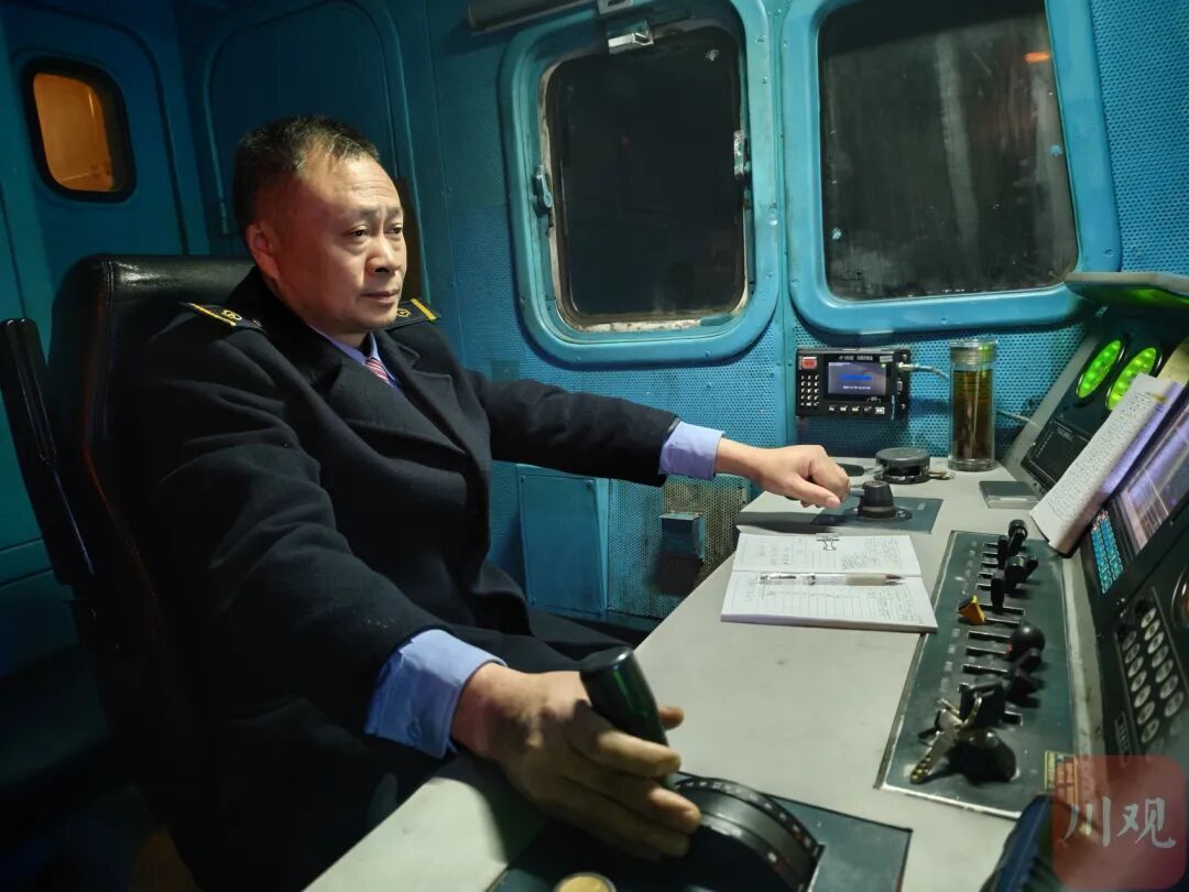 成昆线“山区骏马”正式退役！但慢火车还在……