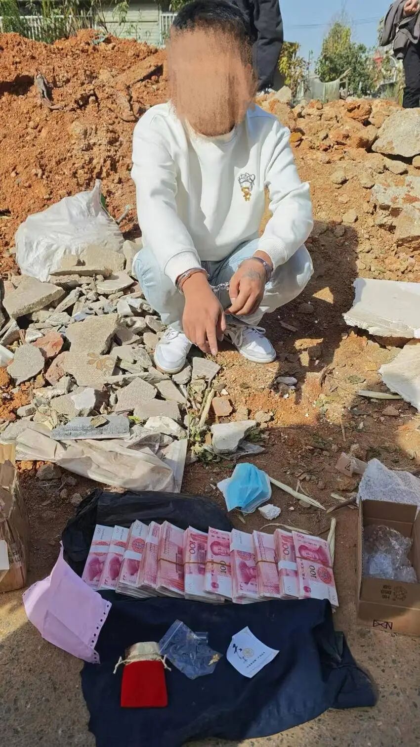 “黄金快递”暗藏猫腻！