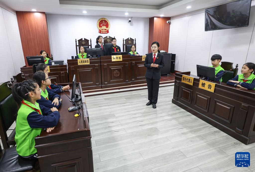 各地开展普法宣传 迎接国家宪法日 各地开展普法宣传 迎接国家宪法日