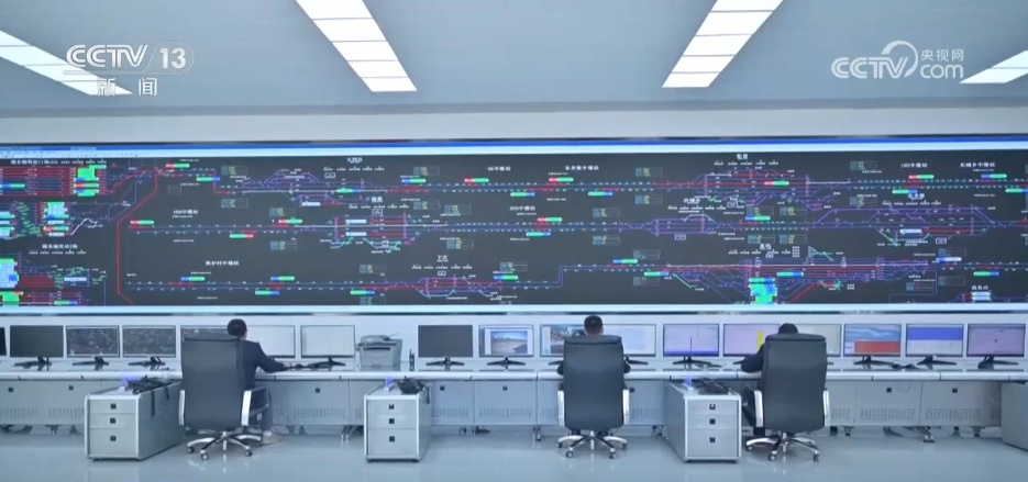 能源保供迎来寒潮“大考” “钢铁巨龙”为电煤运输提供“硬支撑”