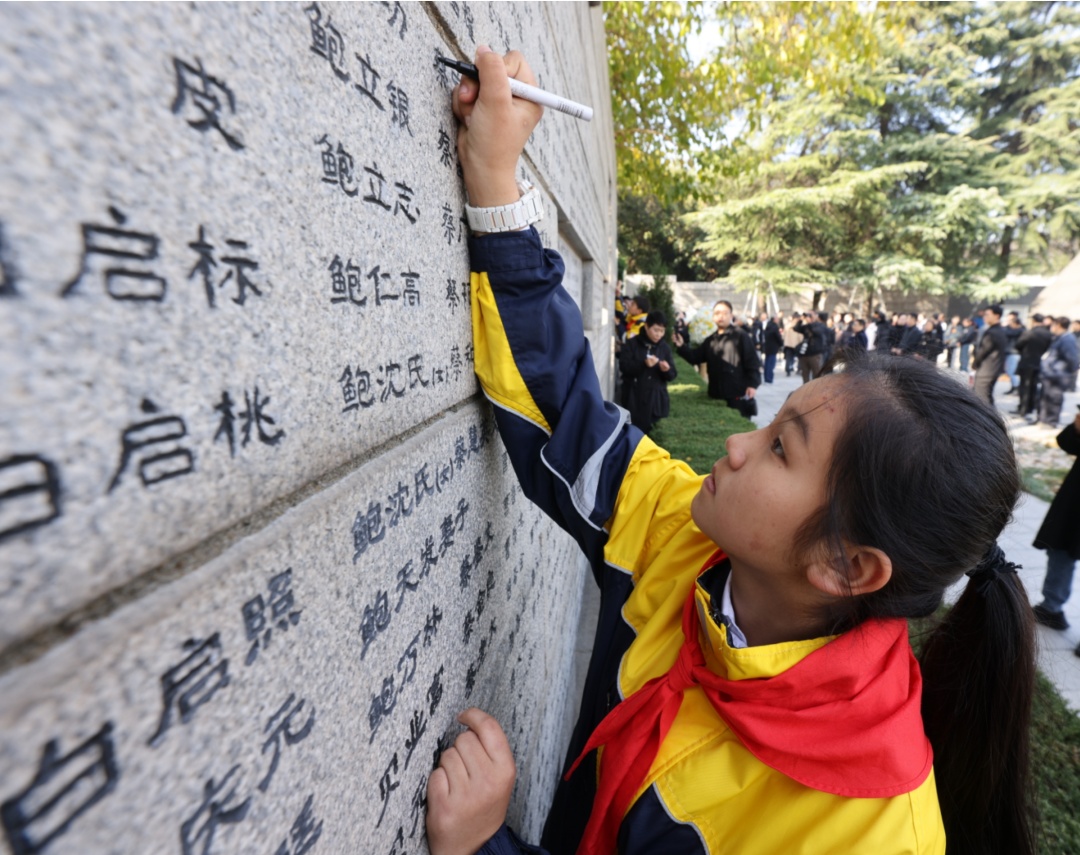 “我今年已经96岁，不能等了！”