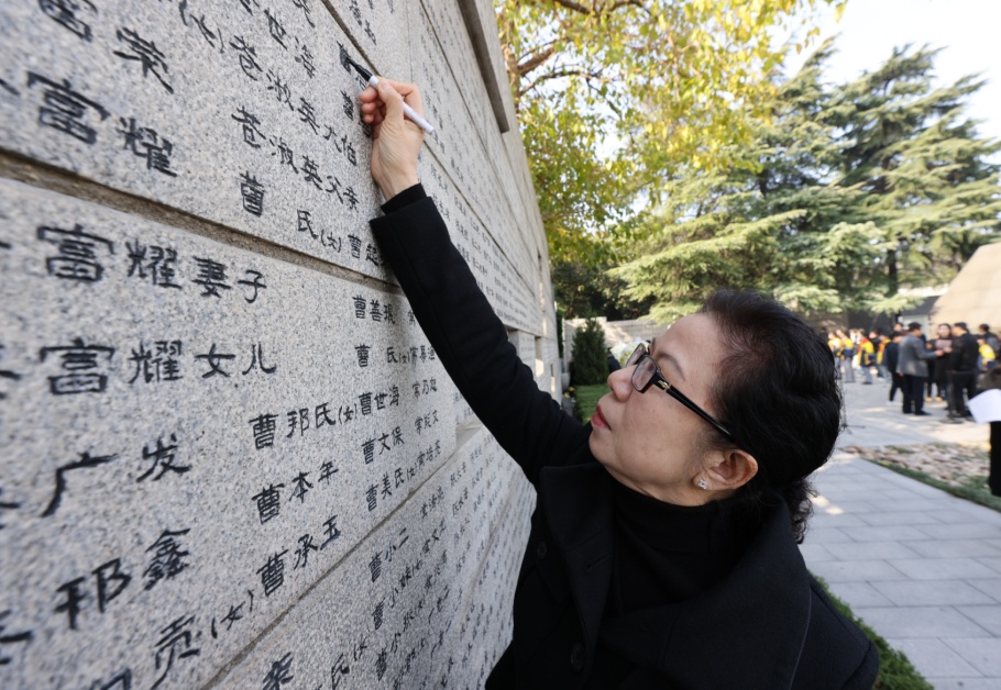 “我今年已经96岁，不能等了！”