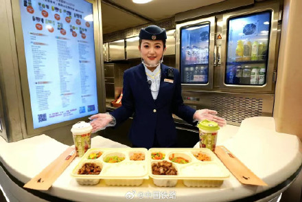高铁餐食,上新特色菜! 高铁餐食,上新特色菜!