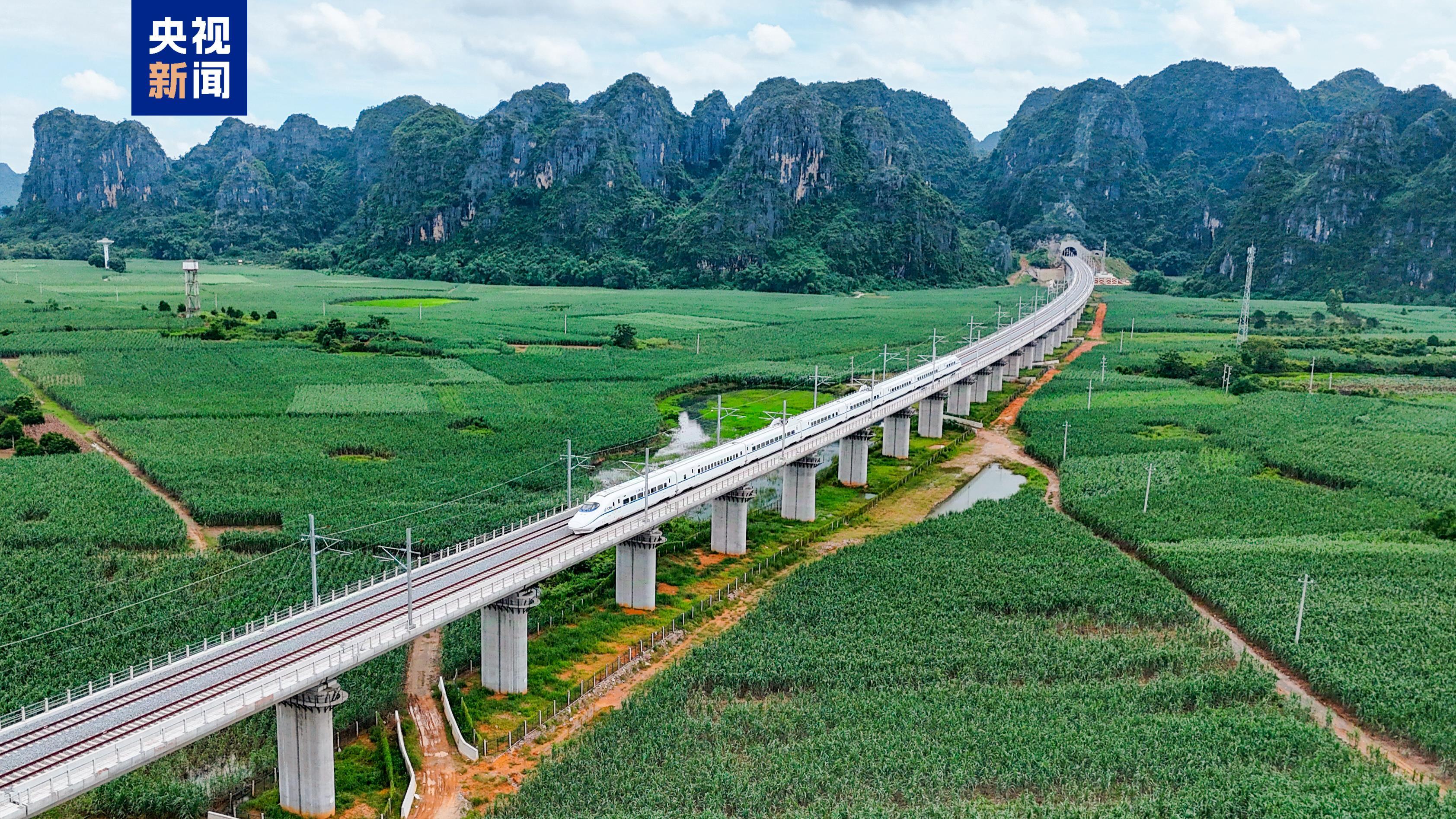 最快75分钟可达 南凭高铁12月5日全线贯通运营