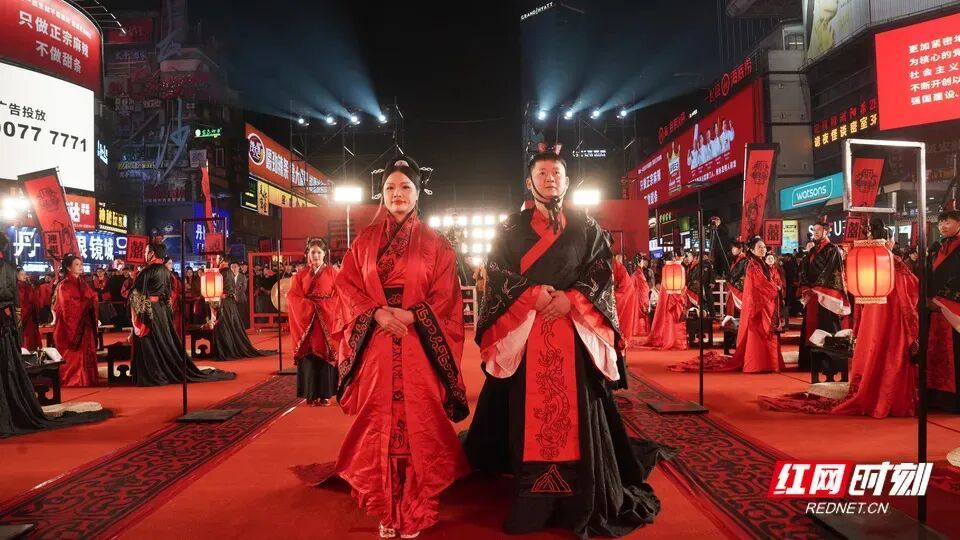 命运奇缘!汶川地震被救起的女孩,17年后和救她的“兵哥哥”结婚了 命运奇缘!汶川地震被救起的女孩,17年后和救她的“兵哥哥”结婚了