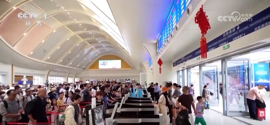 透过数据看中老铁路“黄金大通道”成为两国人民发展路、幸福路