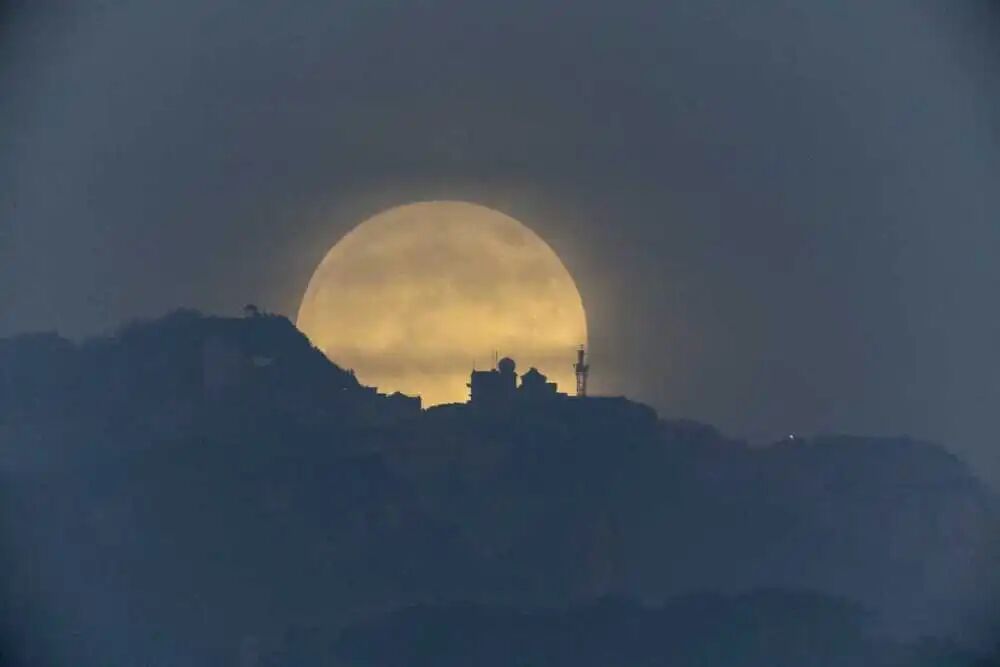 2025年最后一次“超级月亮”将至，12月4日晚记得抬头看