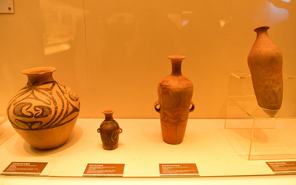 几何纹+小蛮腰 3600年前的“涂鸦款”罐罐超美 几何纹+小蛮腰 3600年前的“涂鸦款”罐罐超美