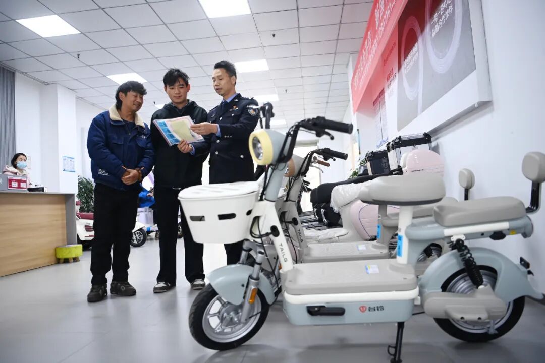 新国标电动自行车不能带小孩？超速会断电？解读来了！