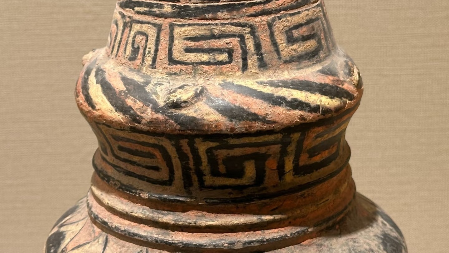 几何纹+小蛮腰 3600年前的“涂鸦款”罐罐超美 几何纹+小蛮腰 3600年前的“涂鸦款”罐罐超美