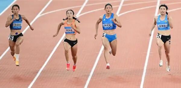 宁波“小飞人”陈妤颉分享短跑“双冠王”背后的故事