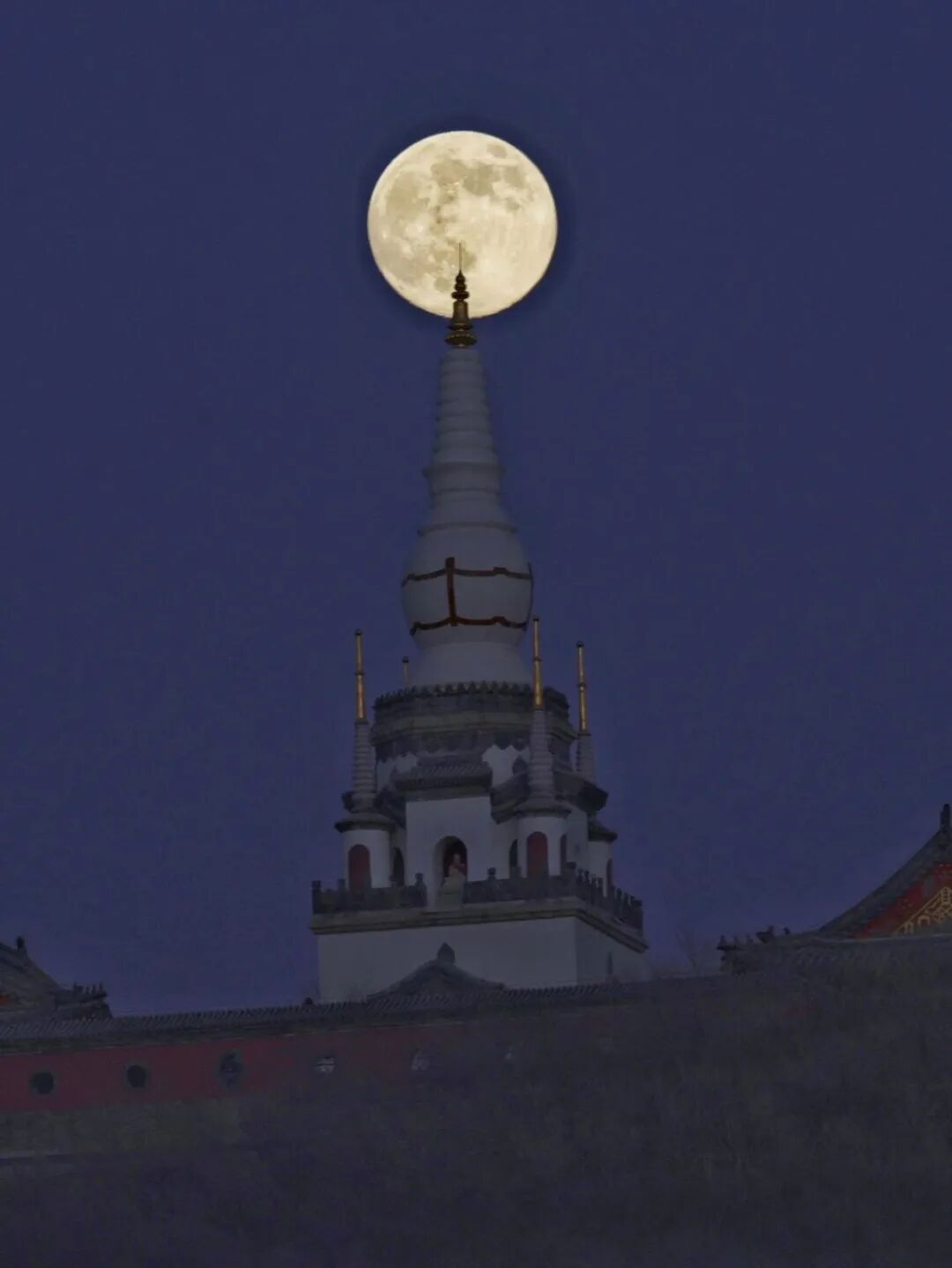 今晨，“超级月亮”最圆，2025年最后一次！