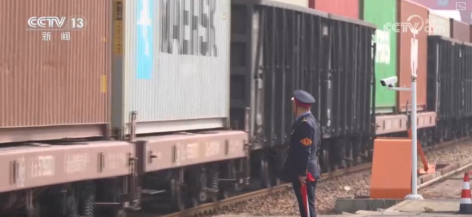 畅通“大动脉”为经济发展“添”动能 强劲钢铁“脉动”彰显经济蓬勃活力