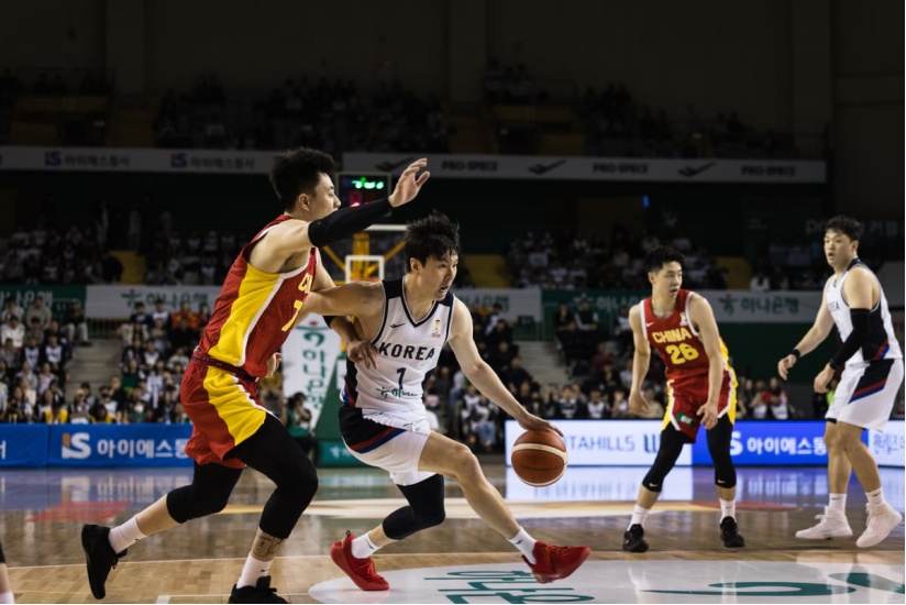 中国男篮世预赛亚洲实力排名跌至11,此前对战韩国男篮遭遇两连败 中国男篮世预赛亚洲实力排名跌至11,此前对战韩国男篮遭遇两连败