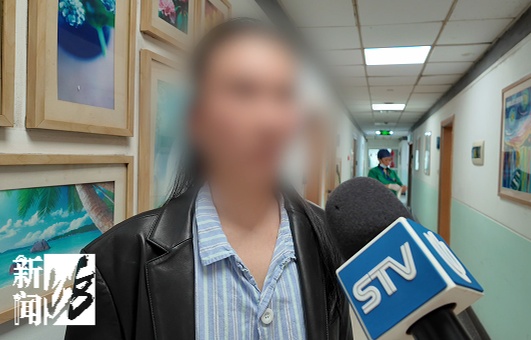 女子嫌耳朵不够美，跟风改造竟致“眼歪嘴斜”：喝水吃饭都漏