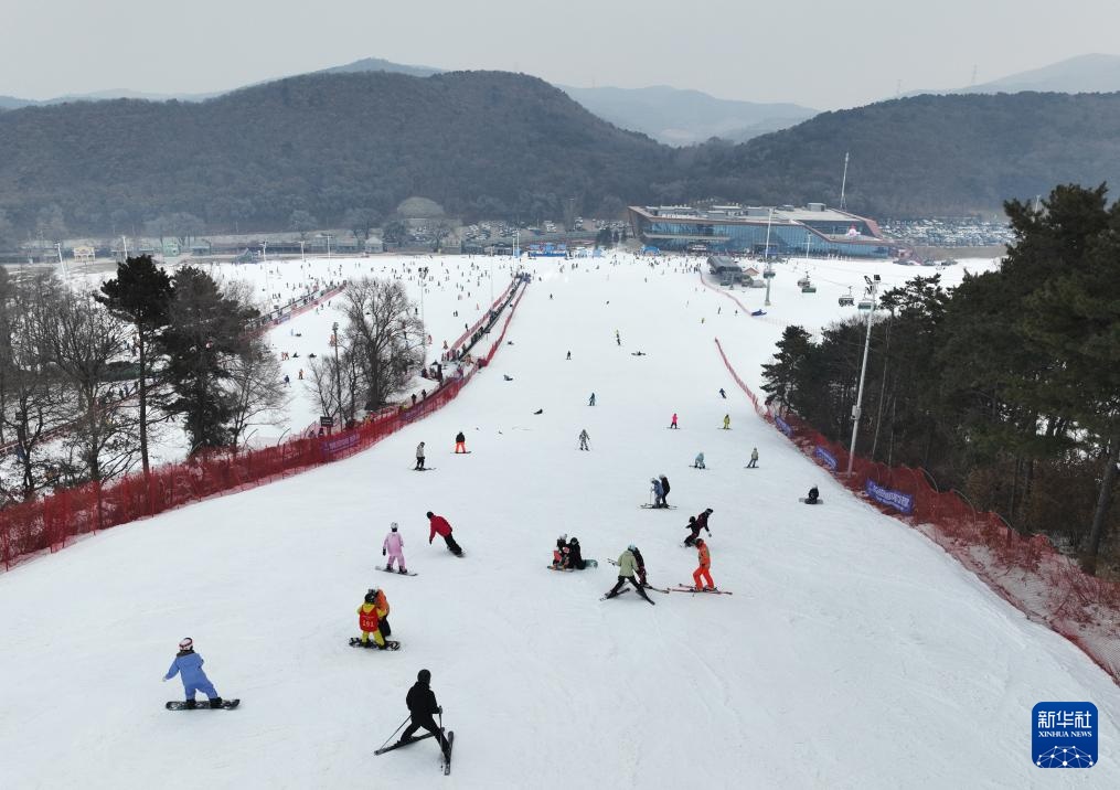 周末滑雪热 周末滑雪热