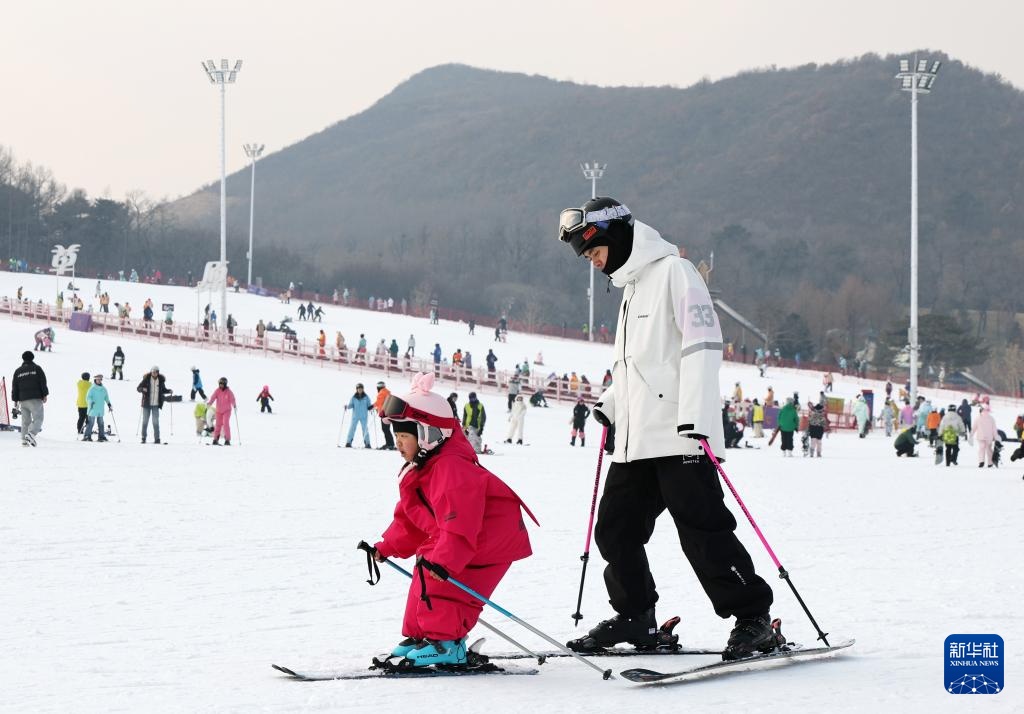 周末滑雪热 周末滑雪热