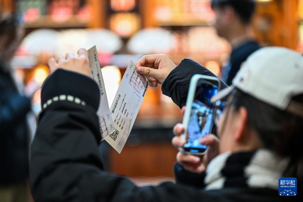 相声小剧场 冬日聚人气