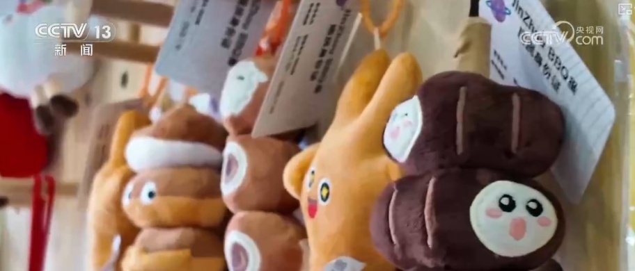 “早市+夜市+景点”延长“链式体验” “早晚互动”为城市经济注入新鲜活力 “早市+夜市+景点”延长“链式体验” “早晚互动”为城市经济注入新鲜活力