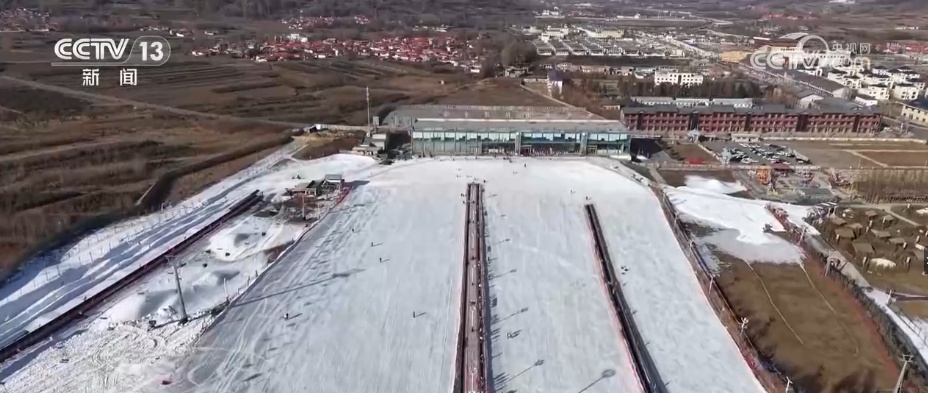 冰雪新风尚涌现新亮点、新趋势 “创新+服务”助推“冷”资源乘势而上热力四射