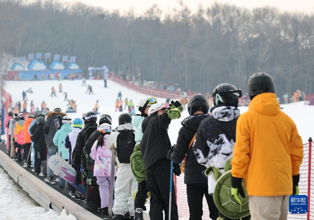 周末滑雪热 周末滑雪热