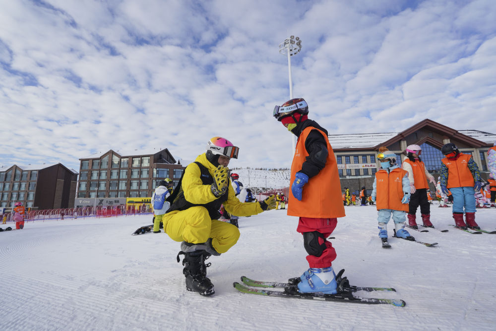 阿勒泰“雪假”首秀：孩子们的冬天被重新定义
