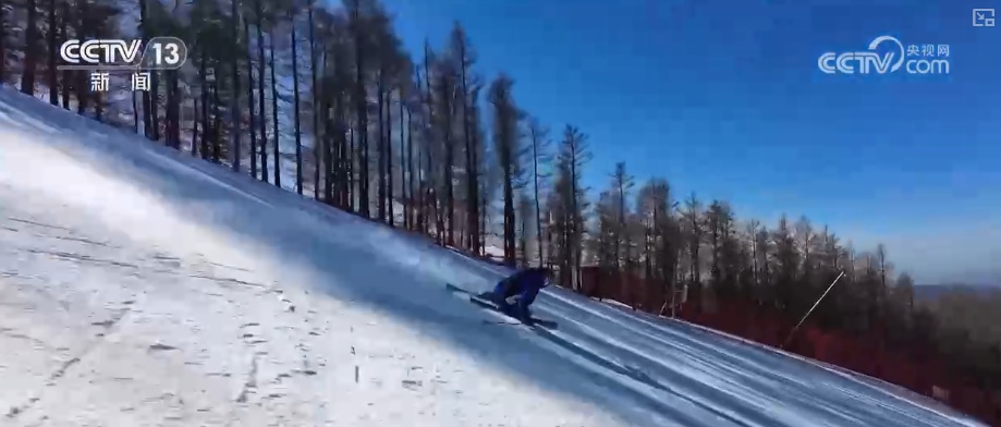 冰雪新风尚涌现新亮点、新趋势 “创新+服务”助推“冷”资源乘势而上热力四射