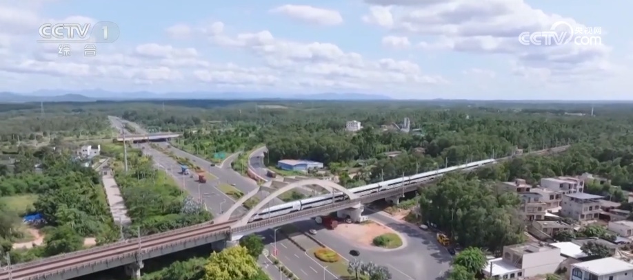 突破！热情！升温！透过关键词多侧面透视中国经济强劲韧性与多元活力