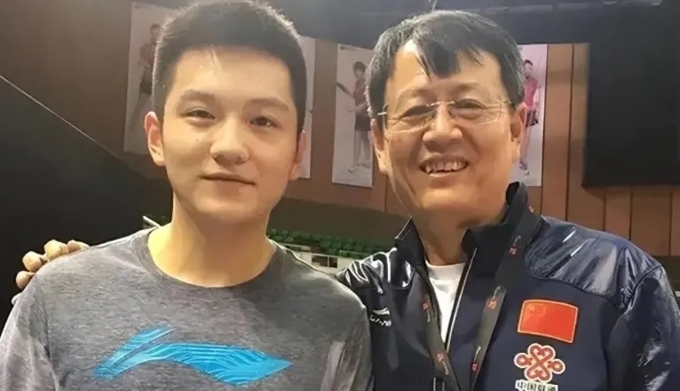 吴敬平教练发文称研究樊振东的技术没用：他永远比你多一板，技术的厚度在那里