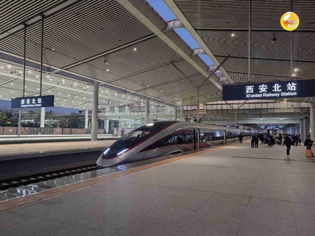 这么快就到延安了！西延高铁今日迎来首批试乘旅客
