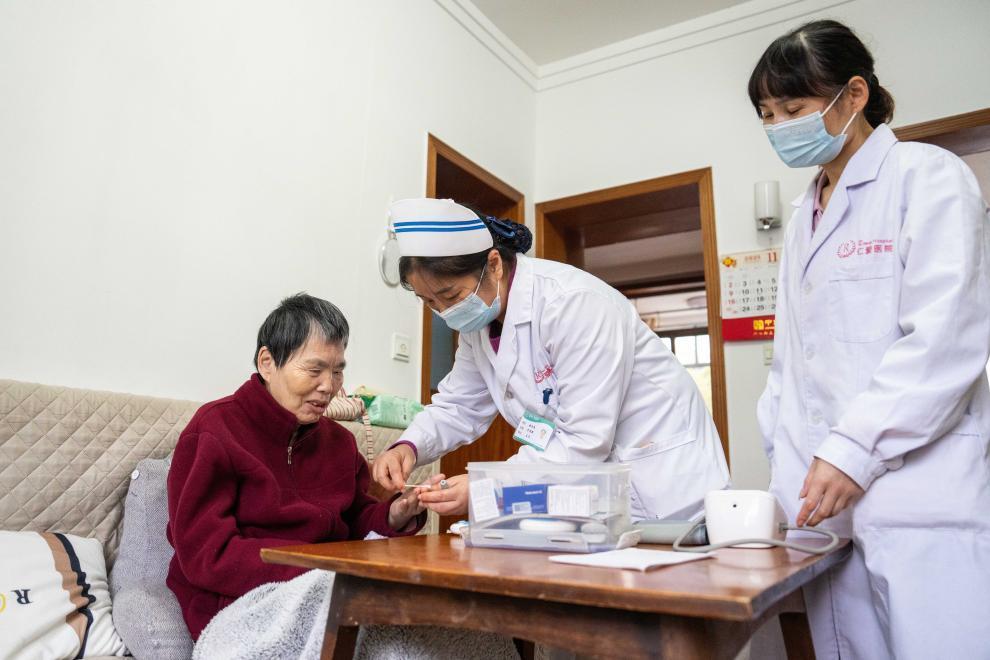 基层诊疗人次超50%！“家门口”看病更便捷