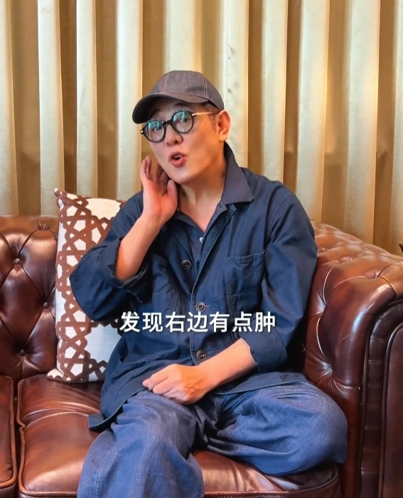 李连杰否认为显年轻“换心脏换血”:关掉美颜自证清白,“这个风险不值得” 李连杰否认为显年轻“换心脏换血”:关掉美颜自证清白,“这个风险不值得”