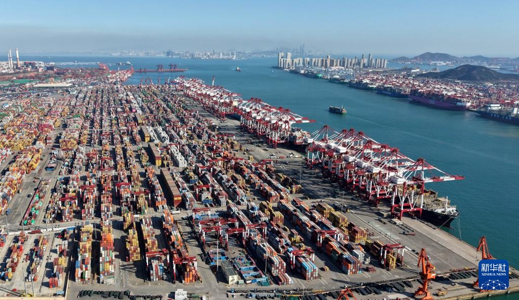 山东港口青岛港:年货物吞吐量再破7亿吨 山东港口青岛港:年货物吞吐量再破7亿吨