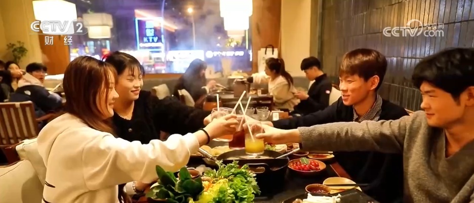 滋补暖身、营养美味 解锁季各地冬“进补”的独家方式→