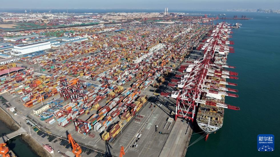 山东港口青岛港:年货物吞吐量再破7亿吨 山东港口青岛港:年货物吞吐量再破7亿吨
