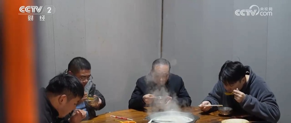 滋补暖身、营养美味 解锁季各地冬“进补”的独家方式→