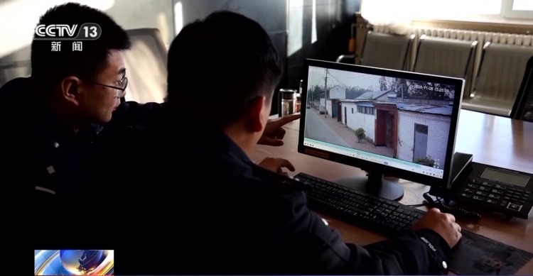 老人好心借手机转身电话卡被盗 警惕“借手机”新骗局