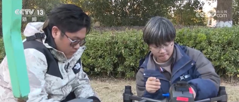 “新职业”“老行当”从细微处为百姓雕琢美好生活 职业更新为劳动者打开就业新空间