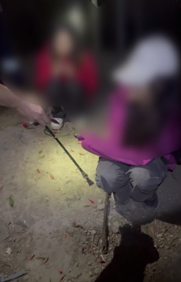 新手不建议！两女子轻信攻略被困5小时