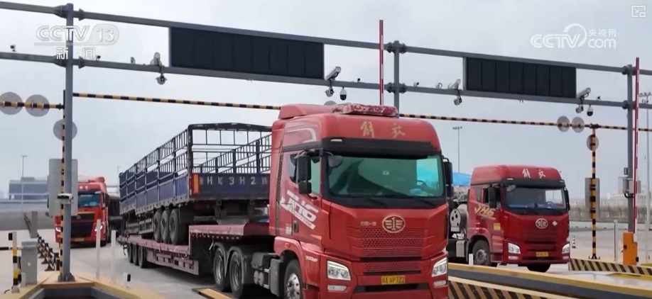封关倒计时!“港口+查验场”协同运作现代化物流助力海南自贸港货物高效离岛 封关倒计时!“港口+查验场”协同运作现代化物流助力海南自贸港货物高效离岛
